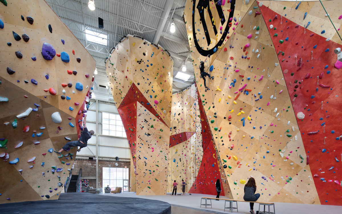 Spacious indoor rock climbing gym in Chicago